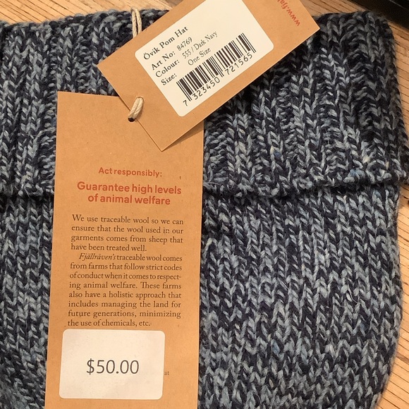FjallRaven Ovik Pom Hat Dark Navy - Picture 2 of 3
